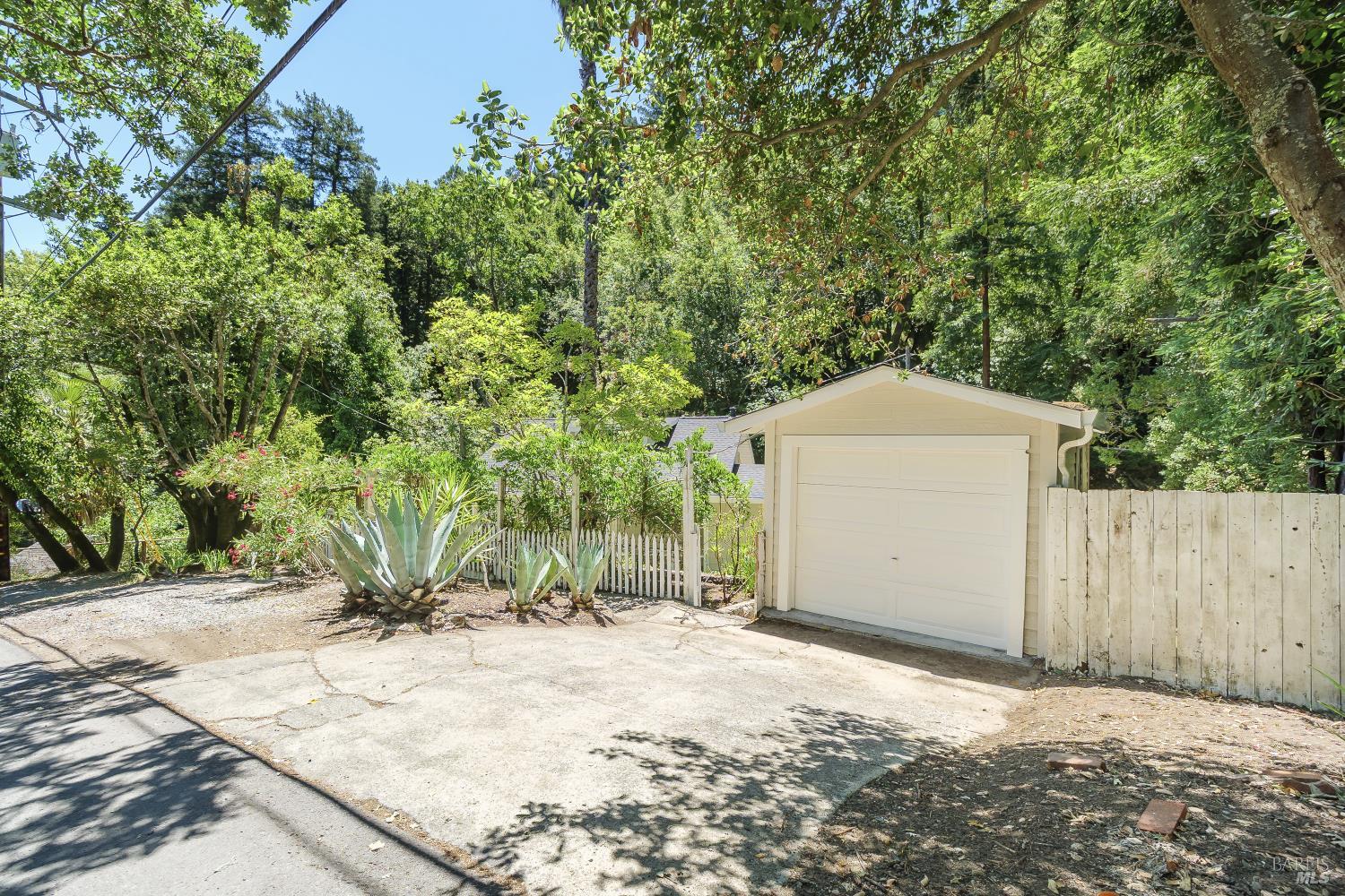 139 Scenic Road
