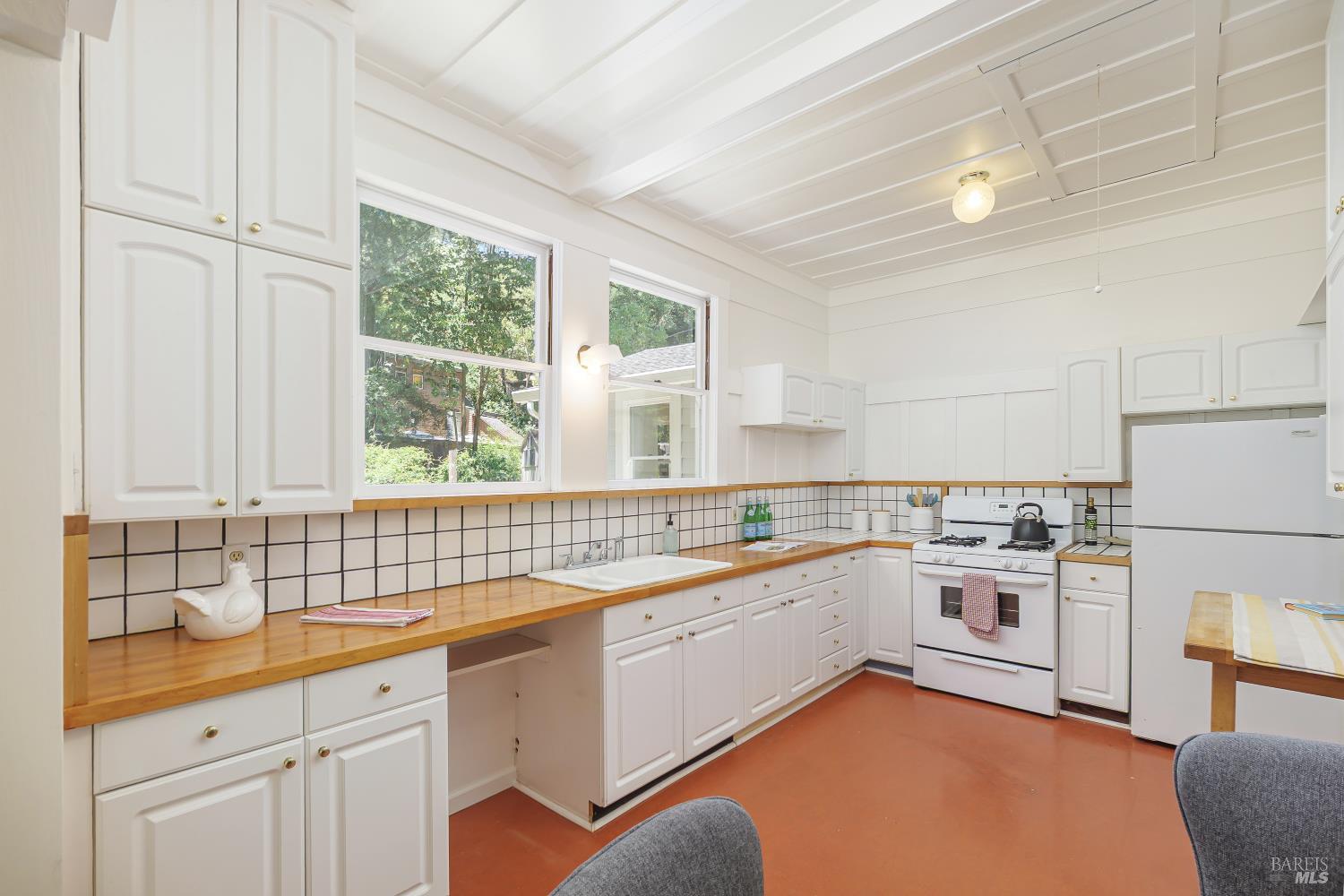139 Scenic Road