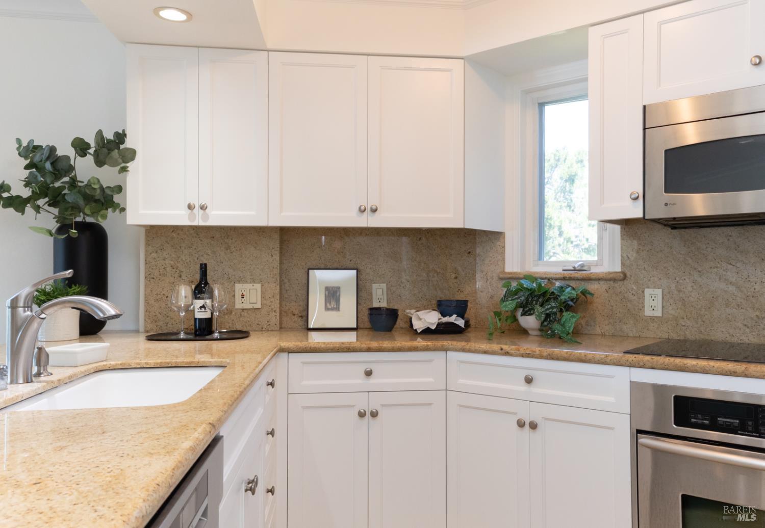 120 Seminary Drive Unit: #2E