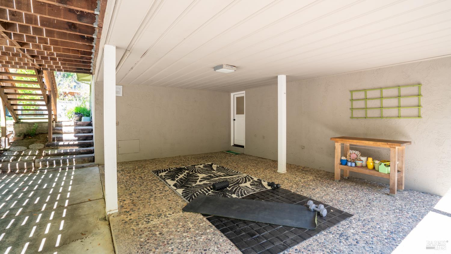 107 Rollingwood Drive