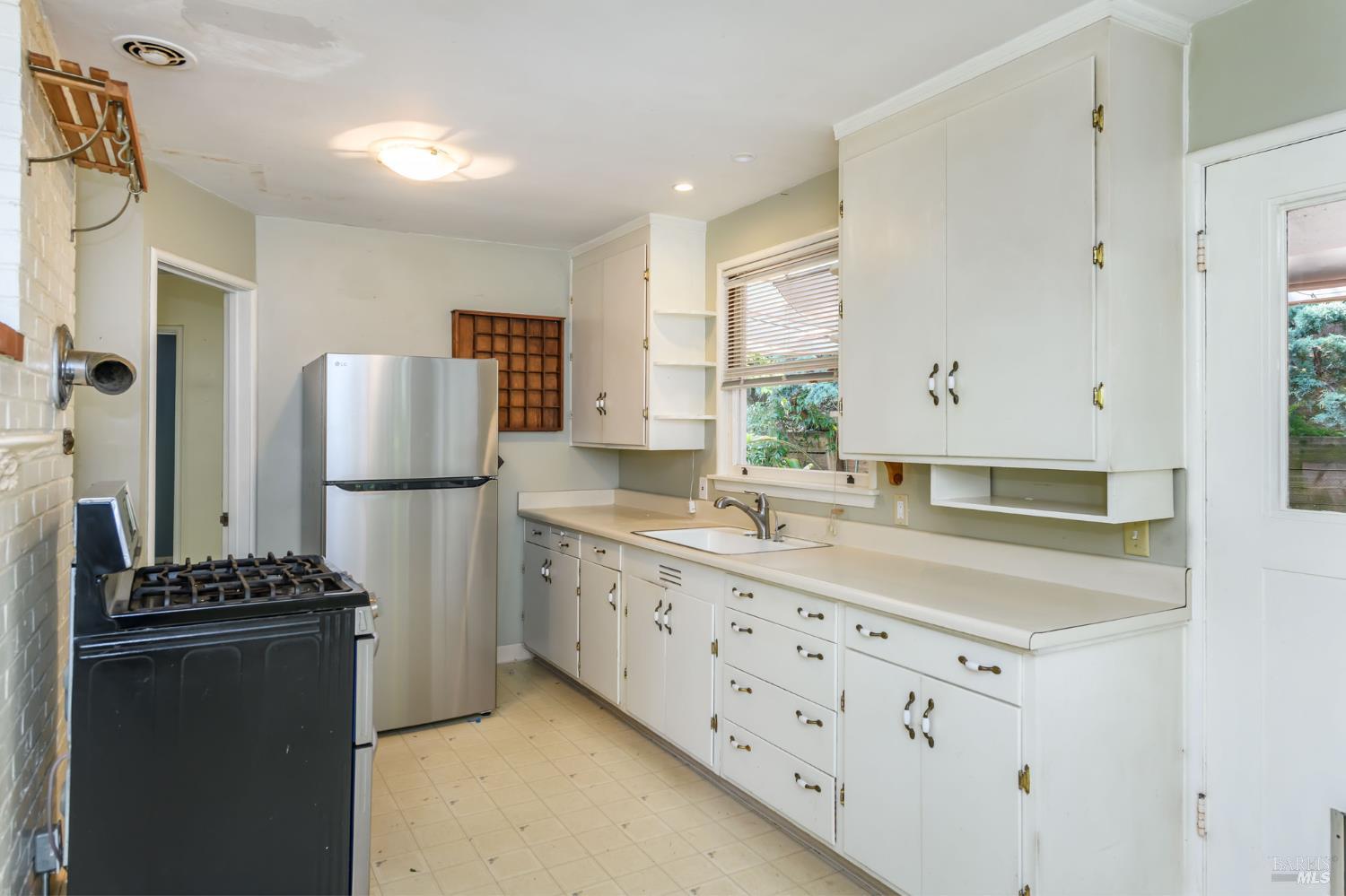 25 Maple Avenue