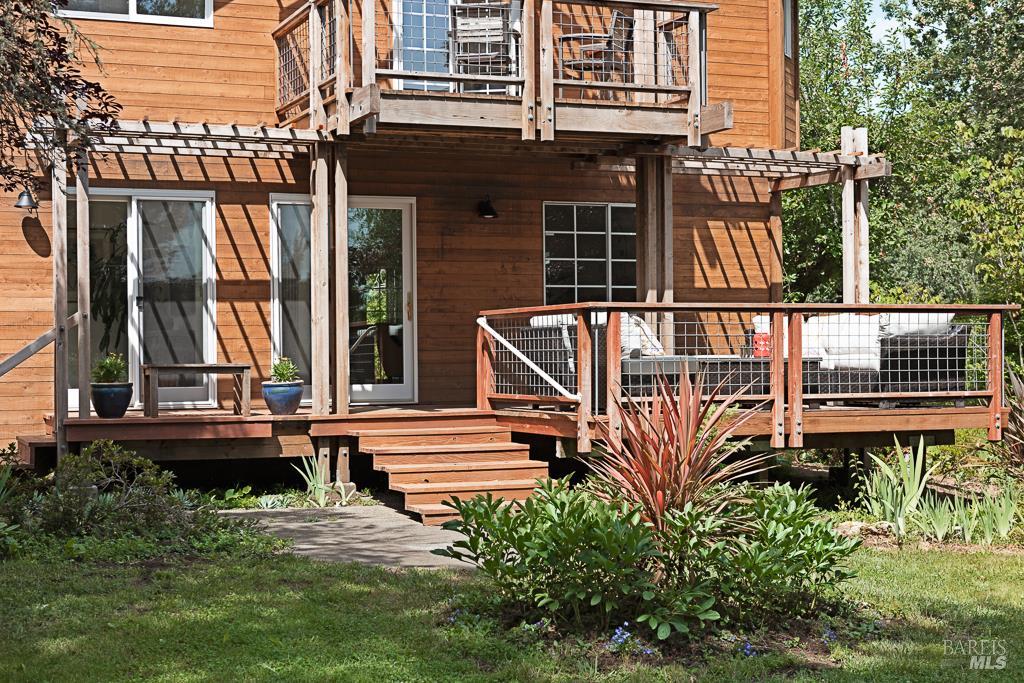 4542 Thomas Road photo 2