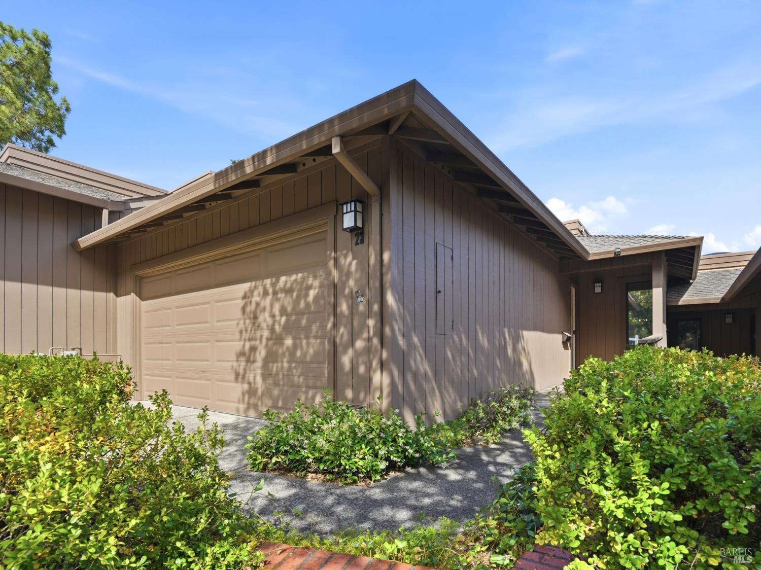 23 Oakcrest Drive