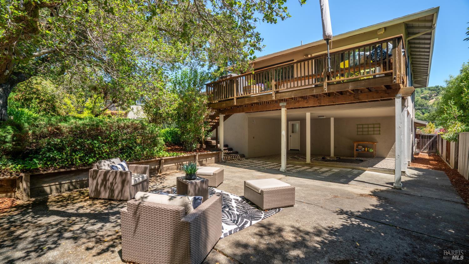 107 Rollingwood Drive