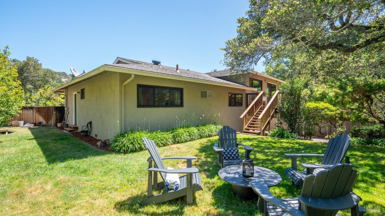 107 Rollingwood Drive