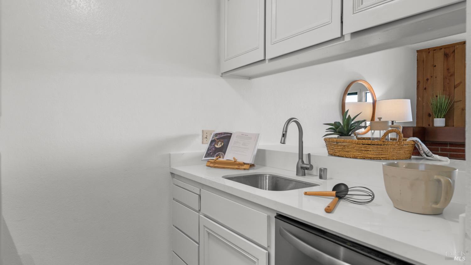 490 Canal Street Unit: #4