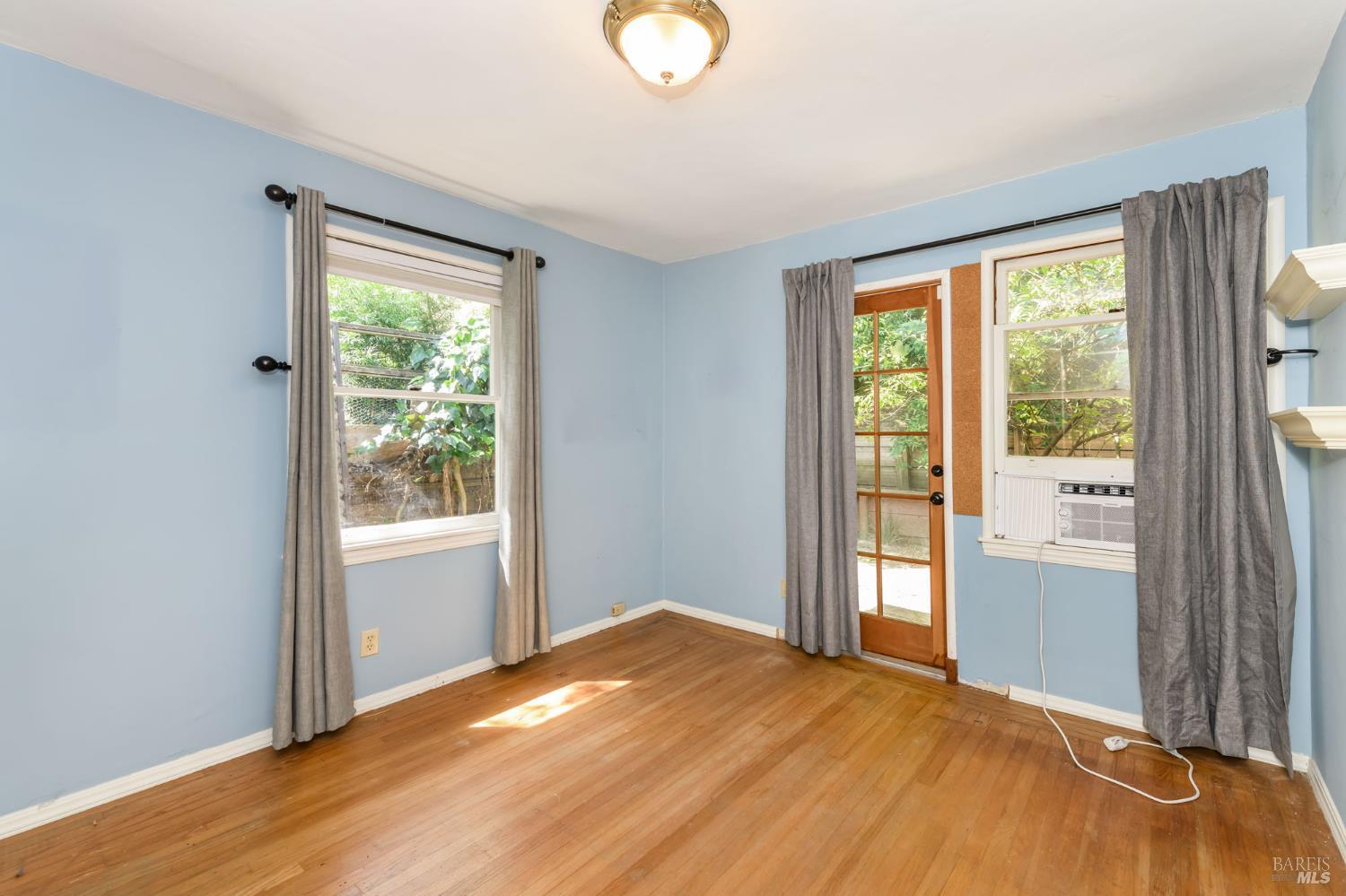 25 Maple Avenue