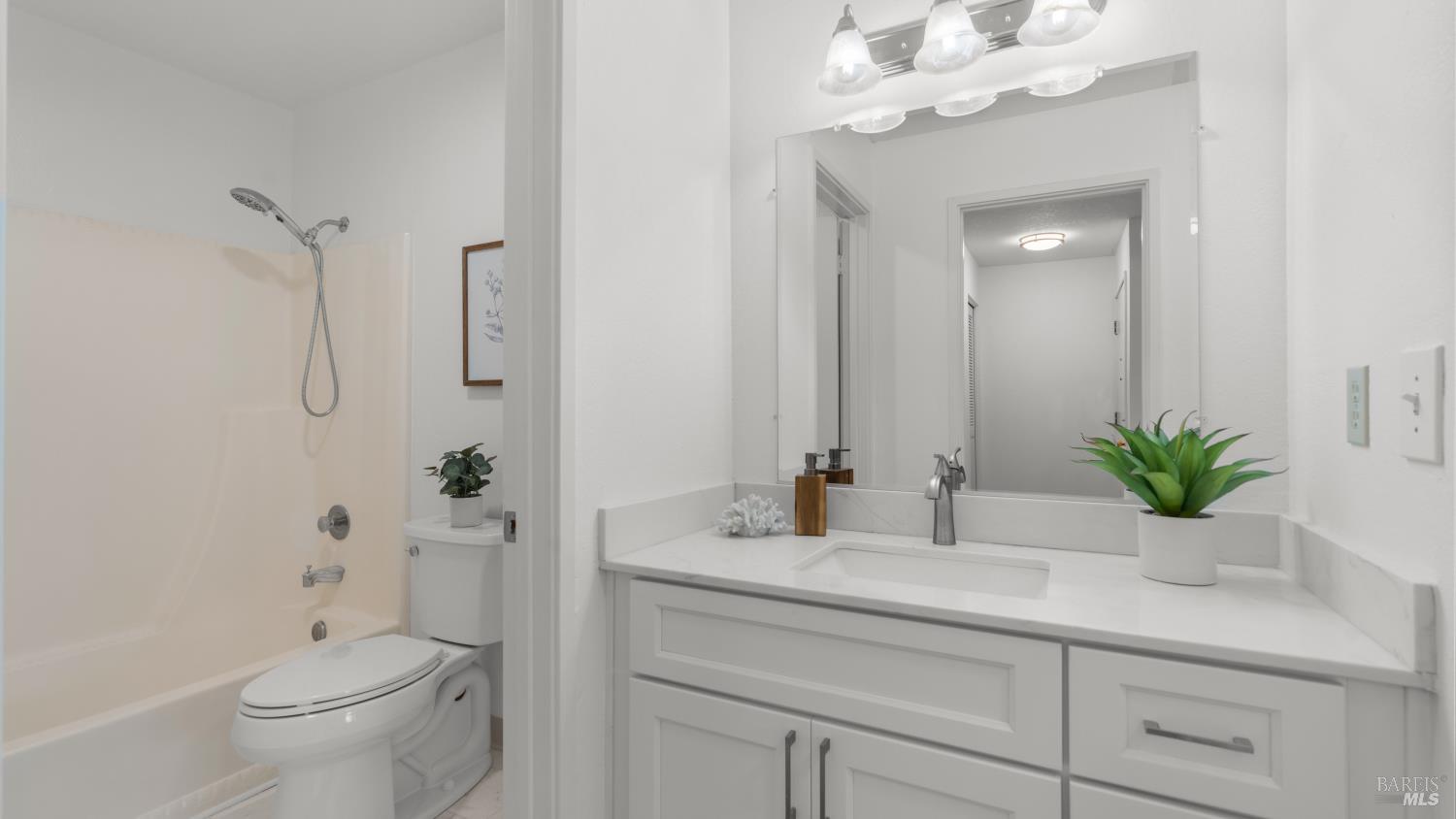 490 Canal Street Unit: #4