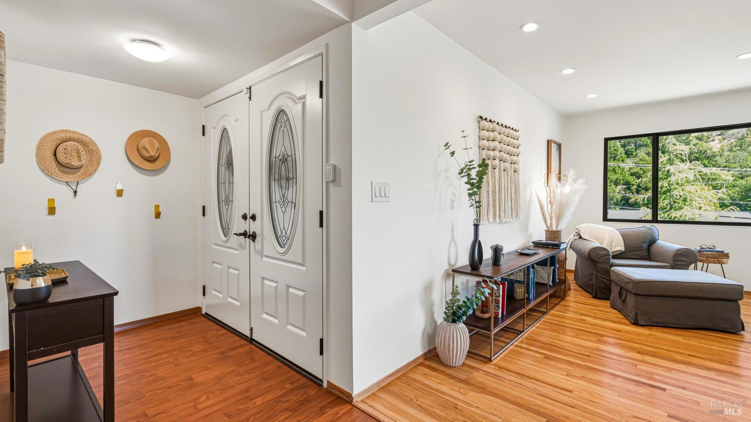 107 Rollingwood Drive
