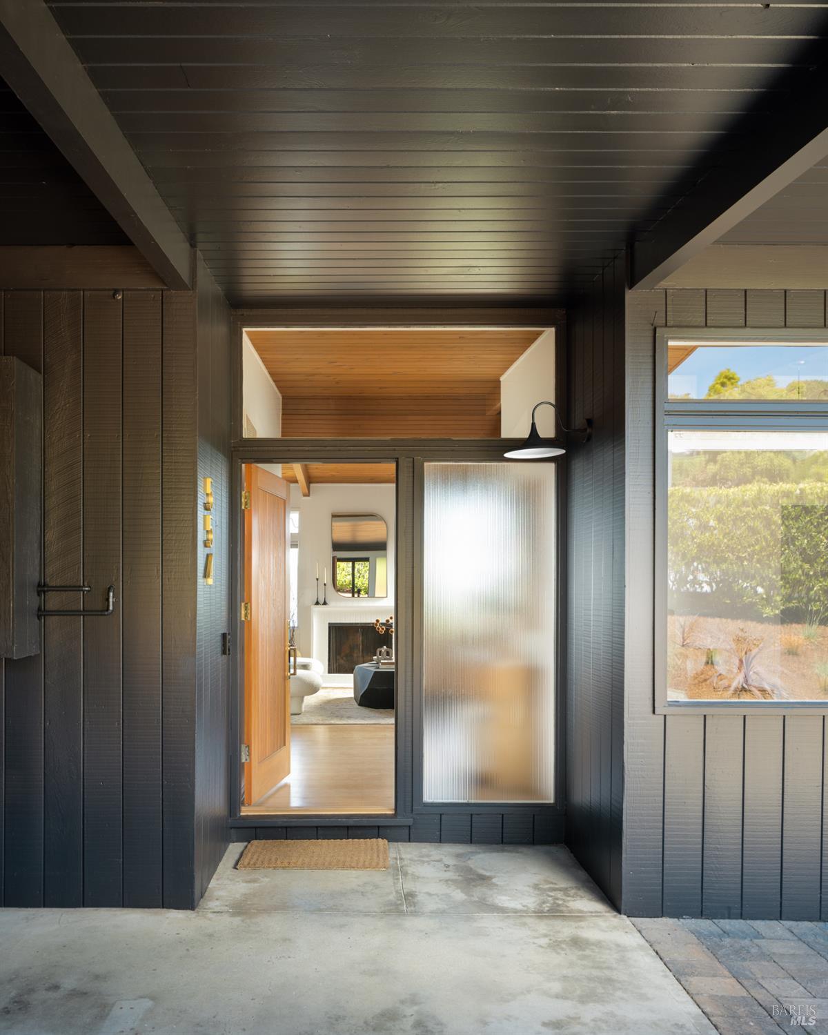 554 Virginia Drive photo 3