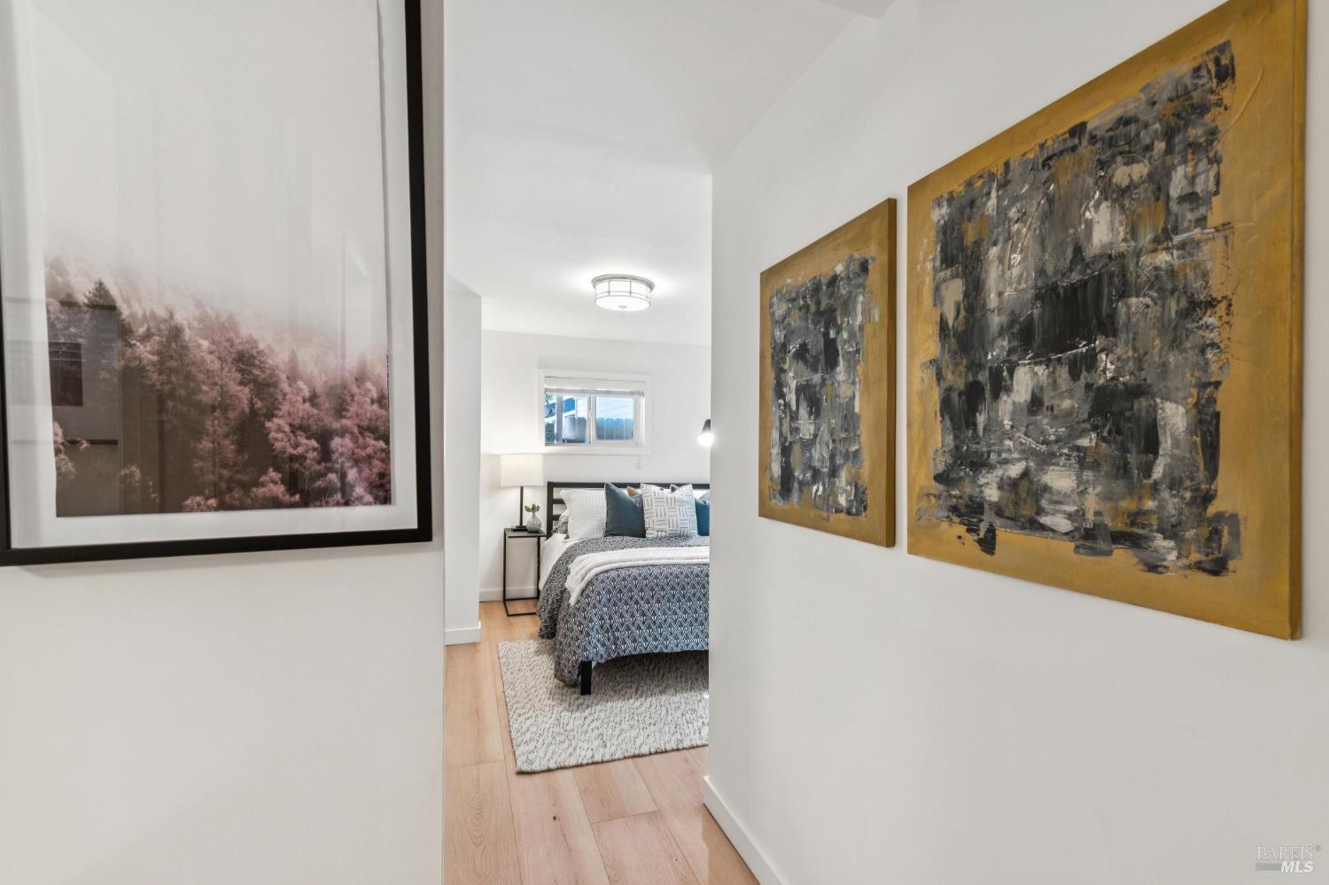 121 Mono Avenue