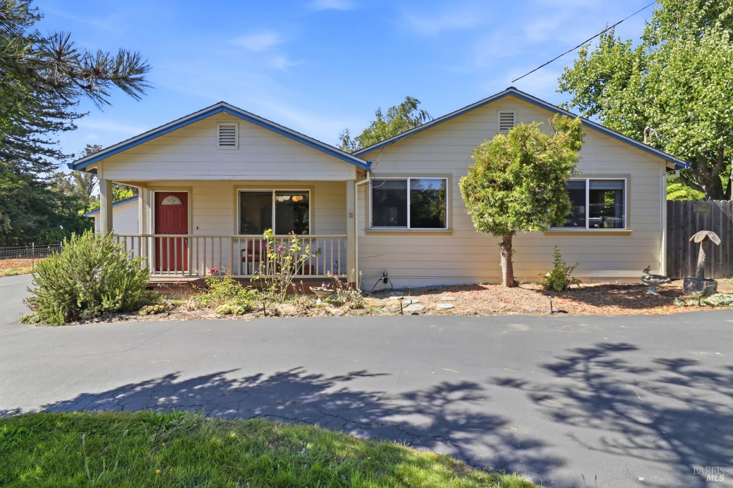 4270 Roblar Road photo 2