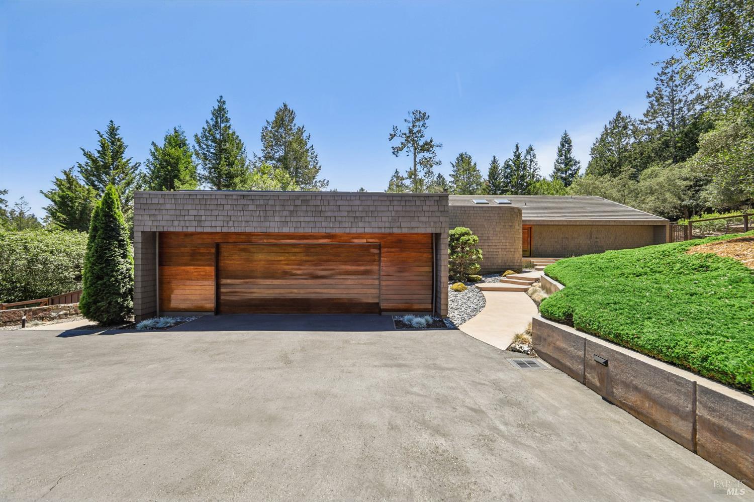 1408 Quail Court photo 3