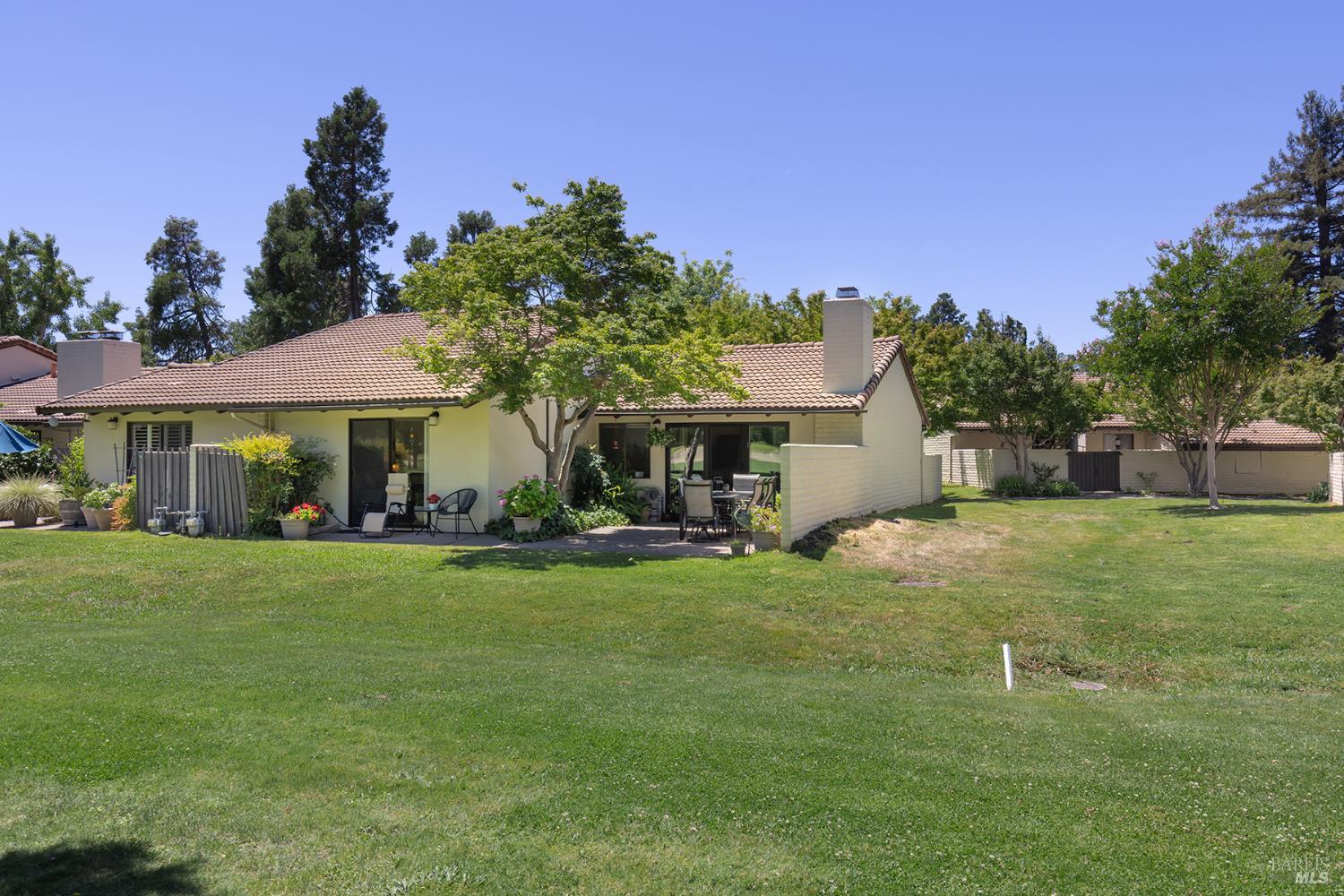 31 Fairways Drive photo 2