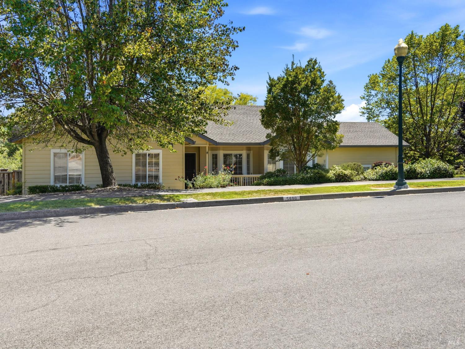 5690 Evening Way photo 2