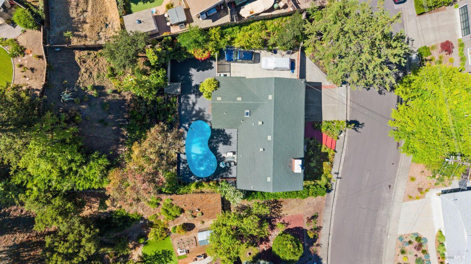 823 Tamarack Drive