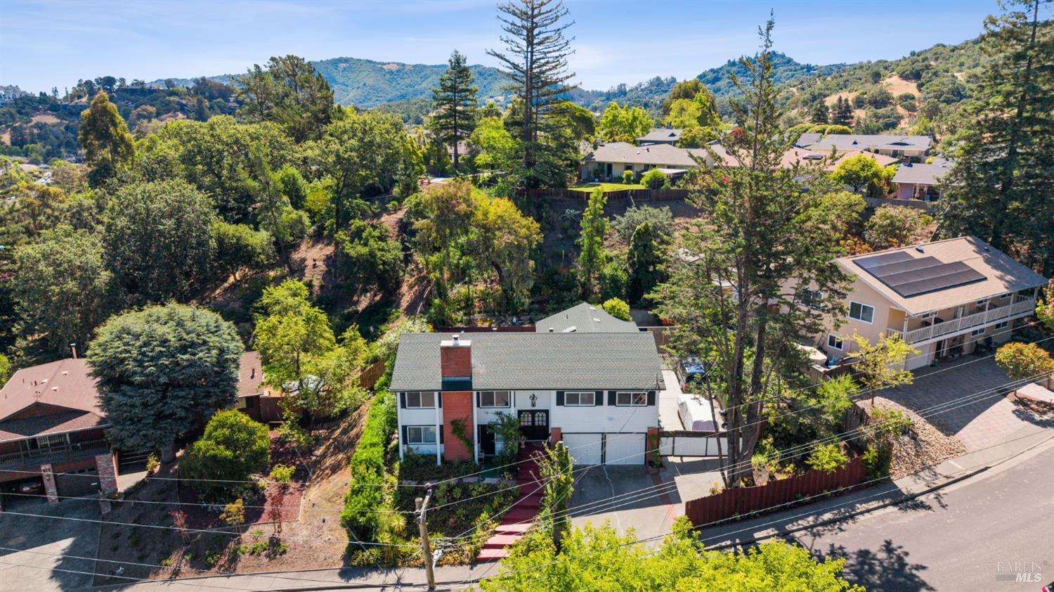 823 Tamarack Drive
