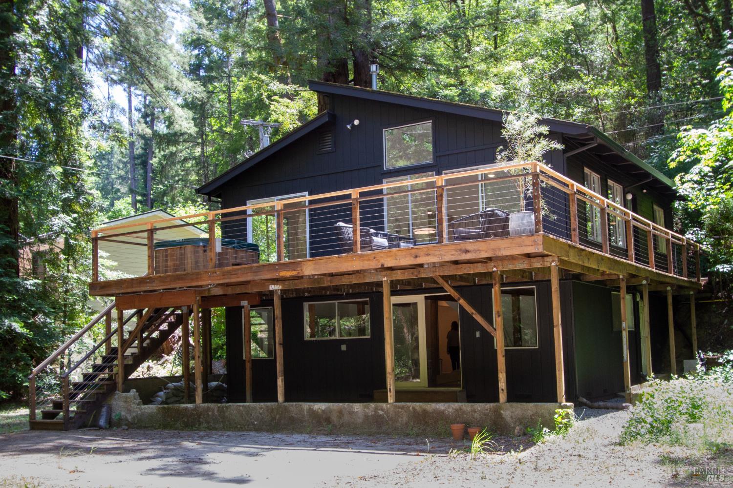 8201 Tyrone Road photo 2
