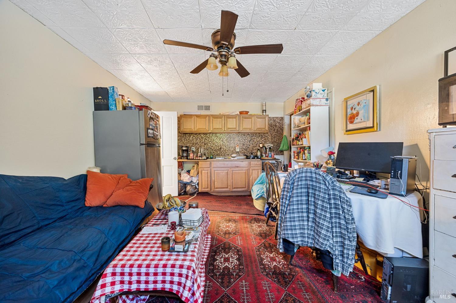 823 Tamarack Drive