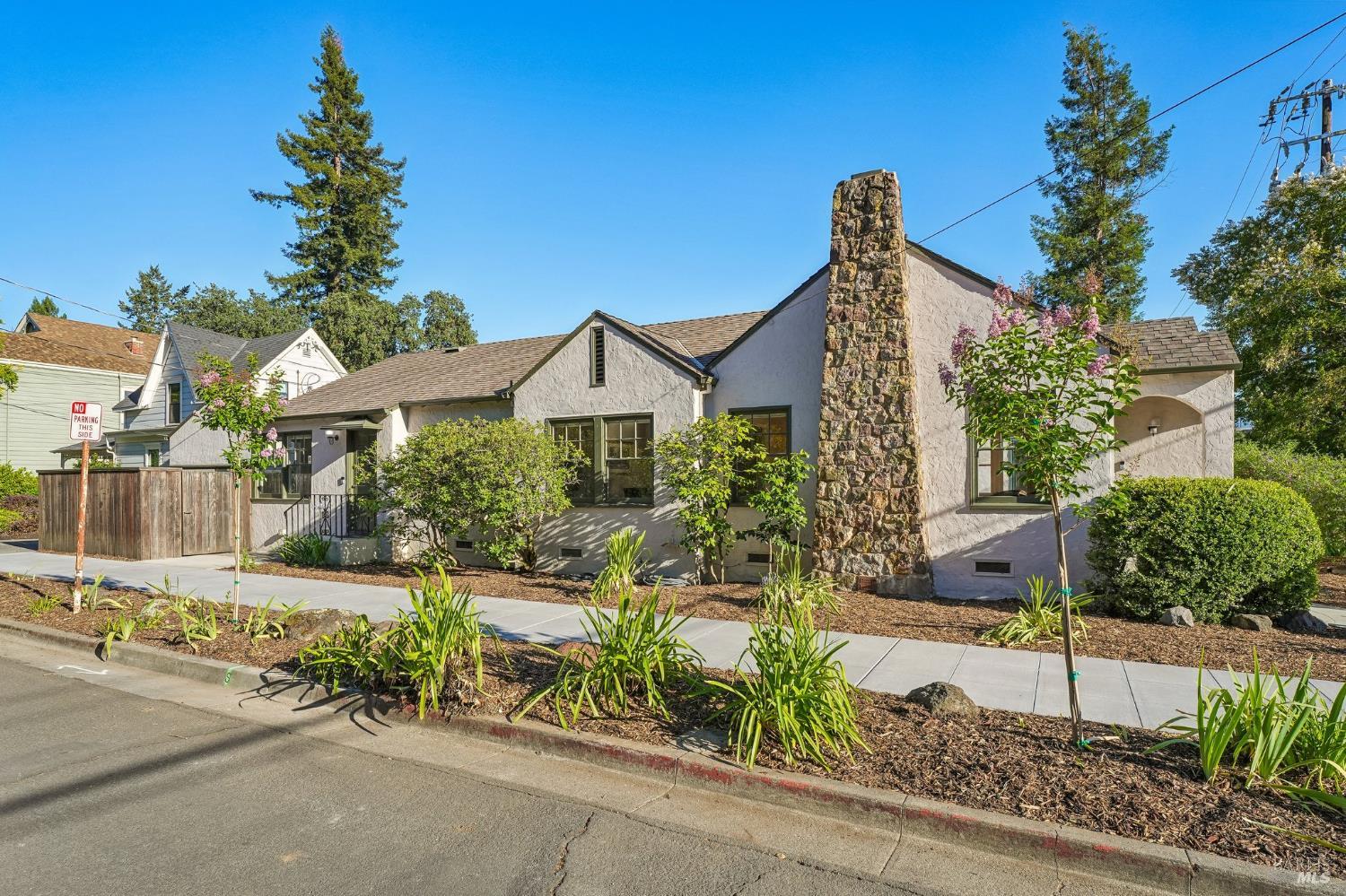 536 Orchard Street photo 2