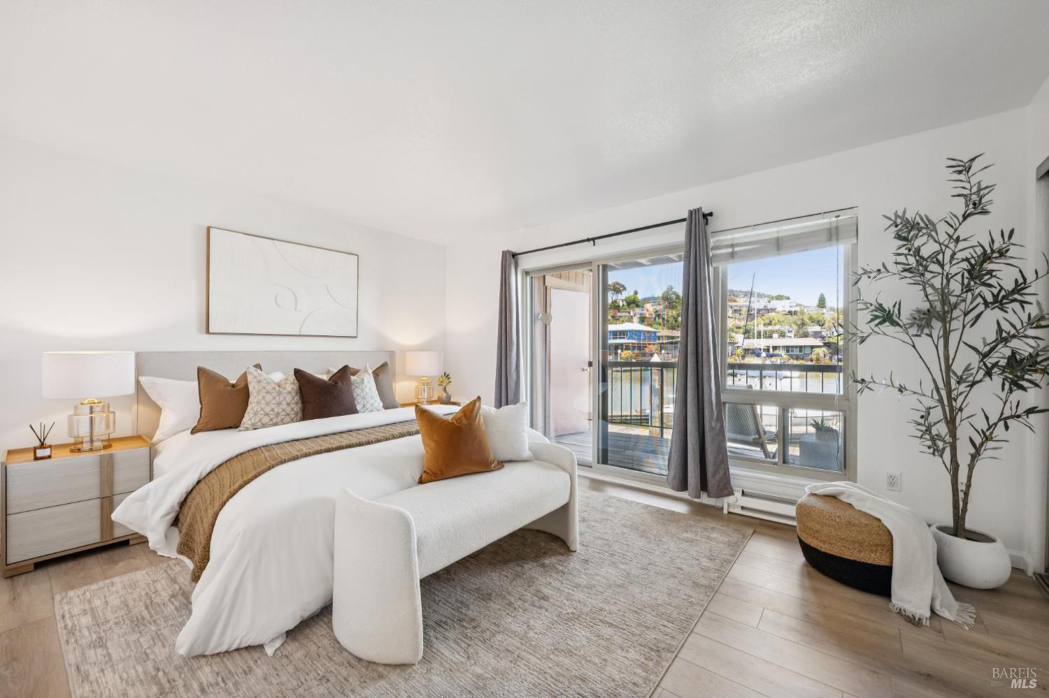 490 Canal Street Unit: #4