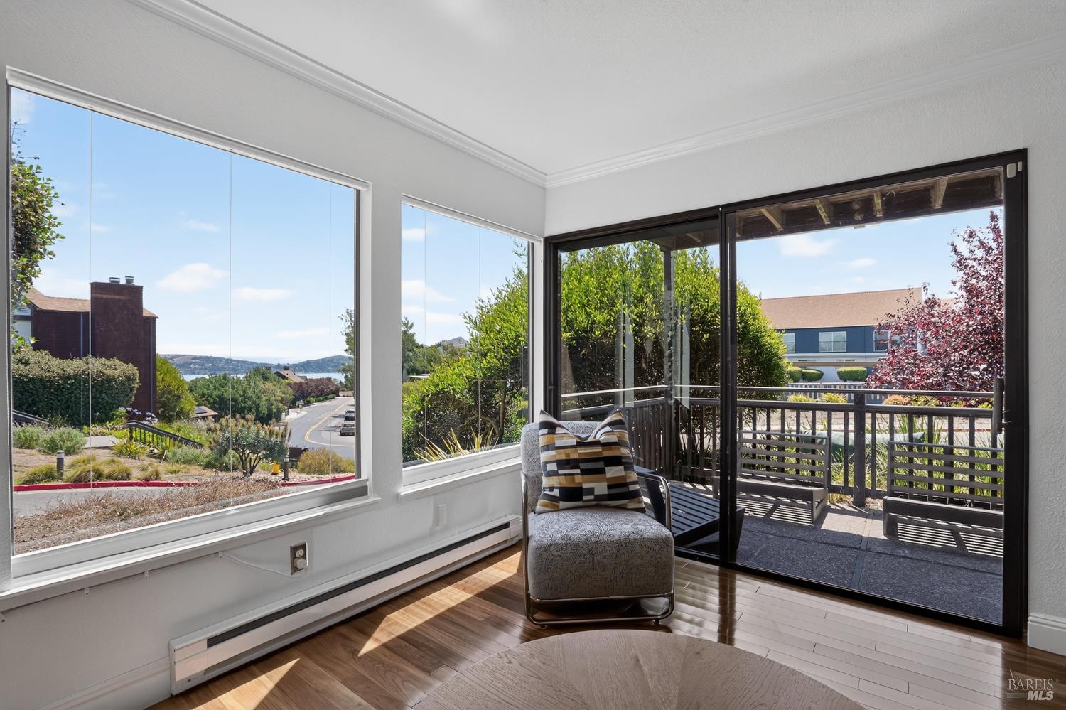 101 Headlands Court