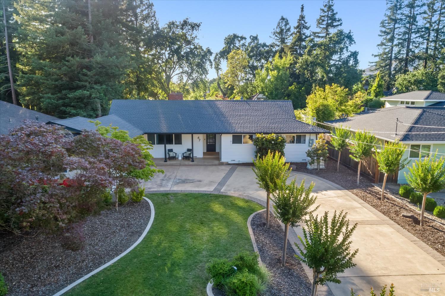47 Hoff Road photo 2
