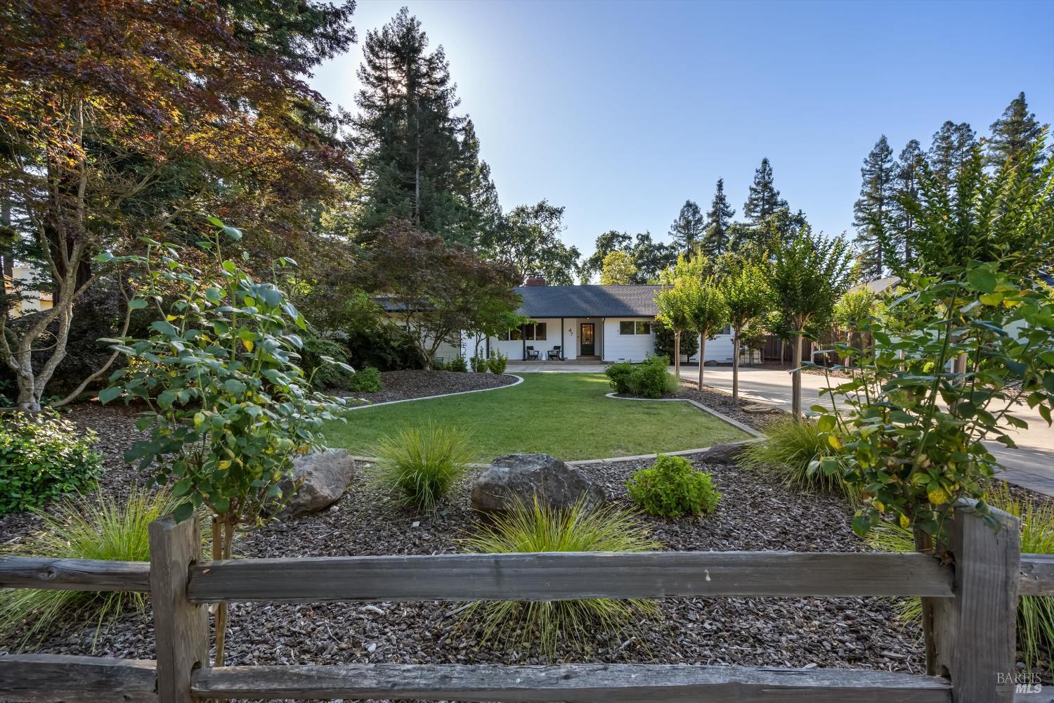 47 Hoff Road photo 3
