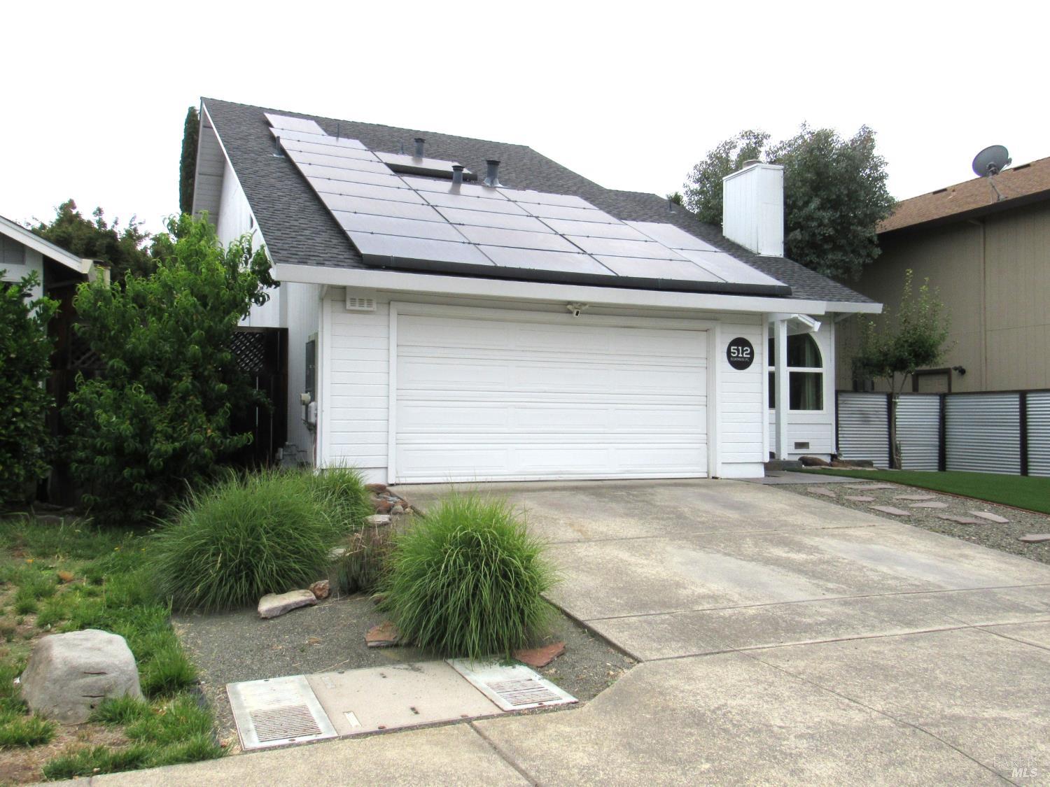 512 Bokman Place photo 2