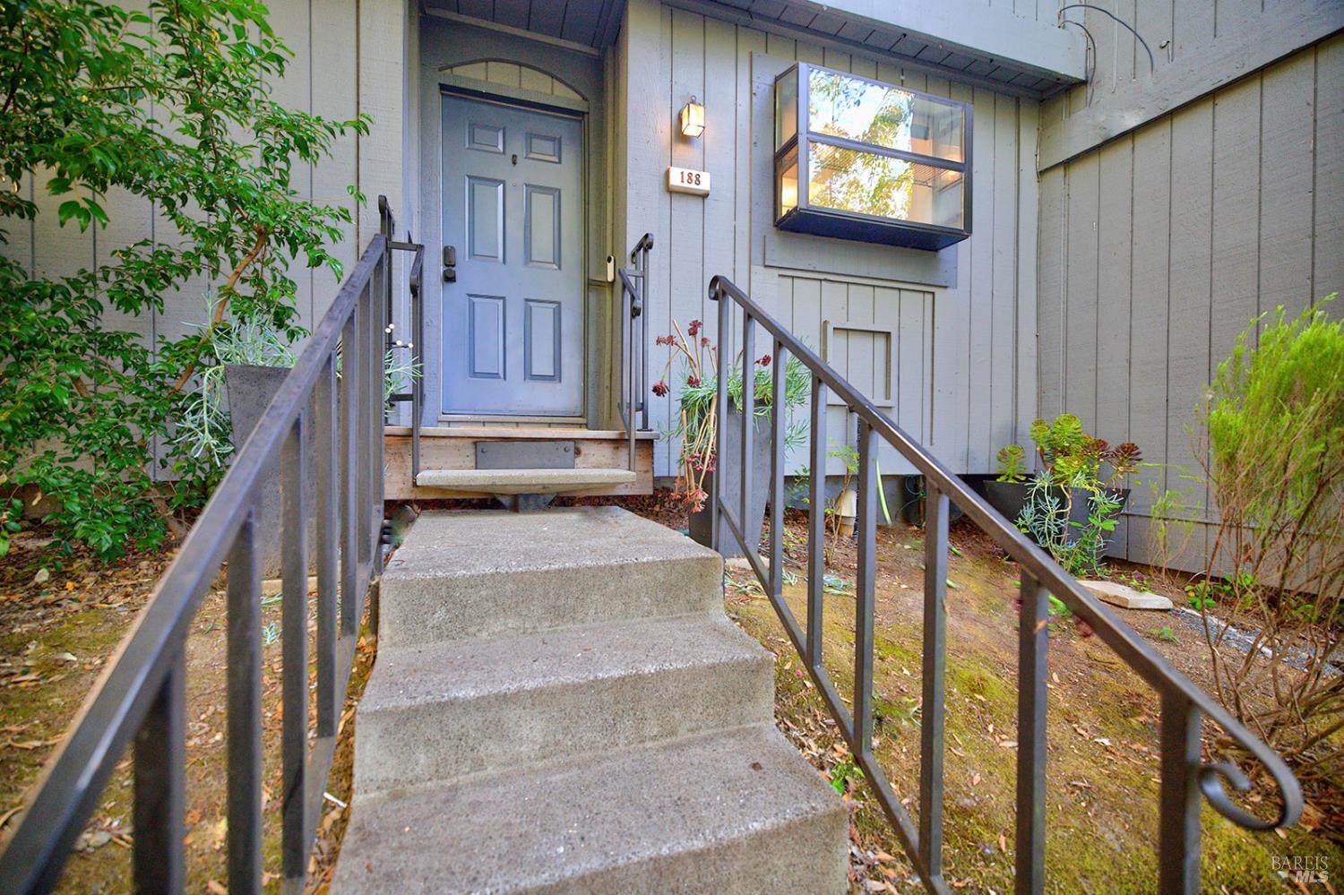 188 Escallonia Drive