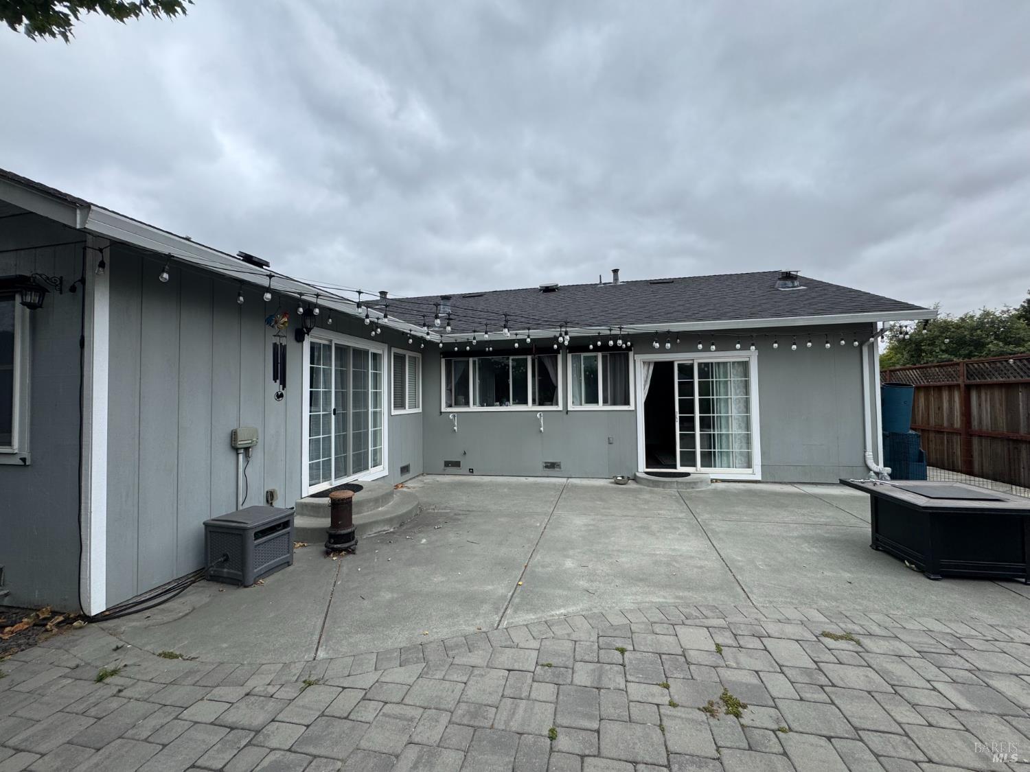 1120 Santa Clara Lane photo 2