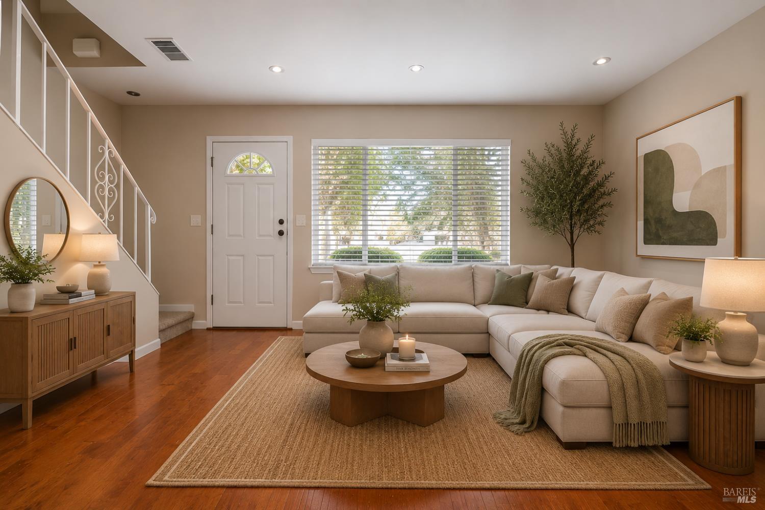 303 Algiers Court photo 2