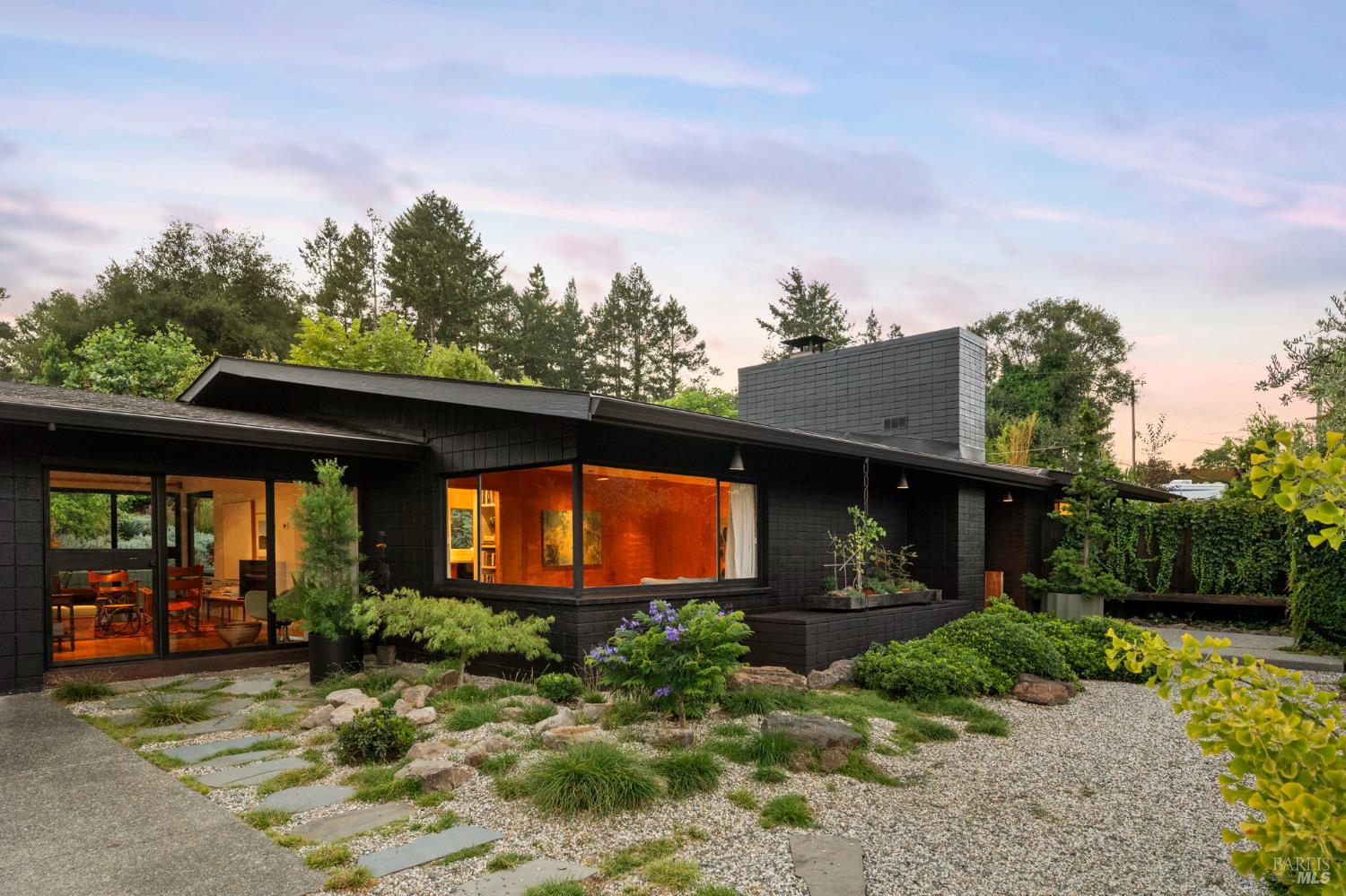 Front Image Thumbnail for BA326060079