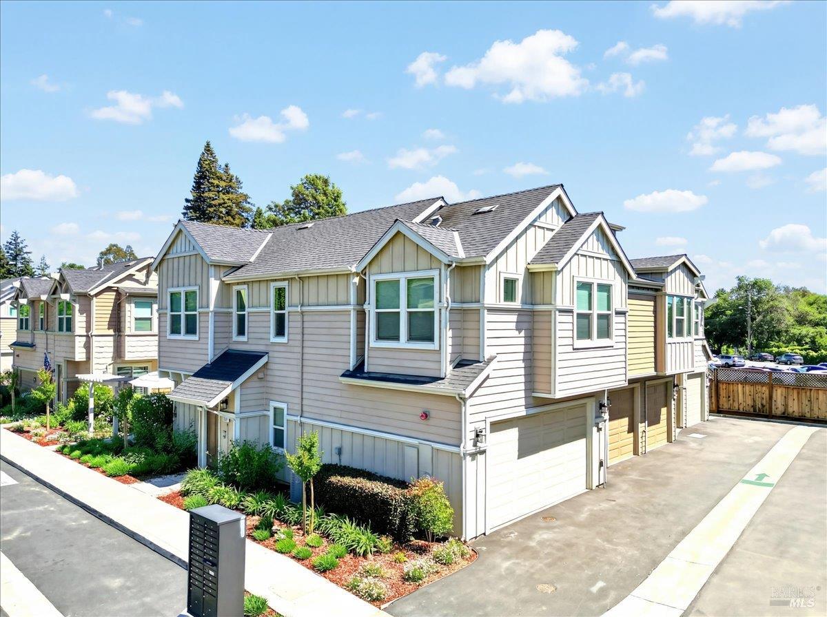 561191419_18d3c4b4-c080-454b-8ab4-080c746f4614.jpg