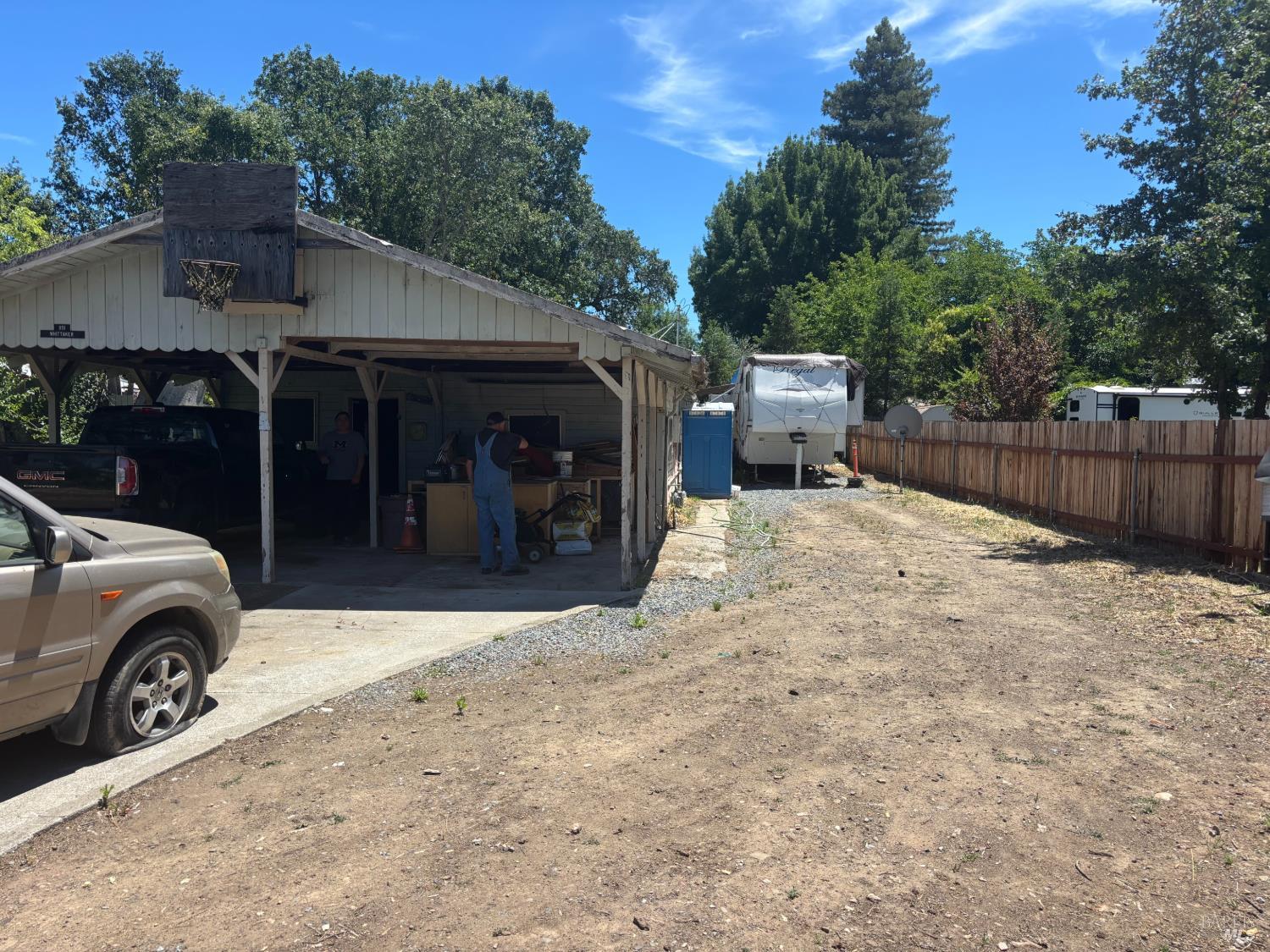 951 Highway 175 Highway