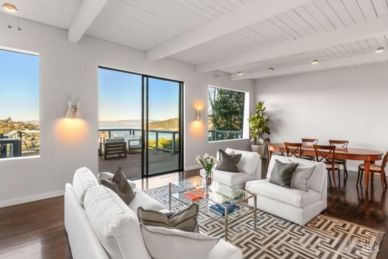 Featured listings Featured listings