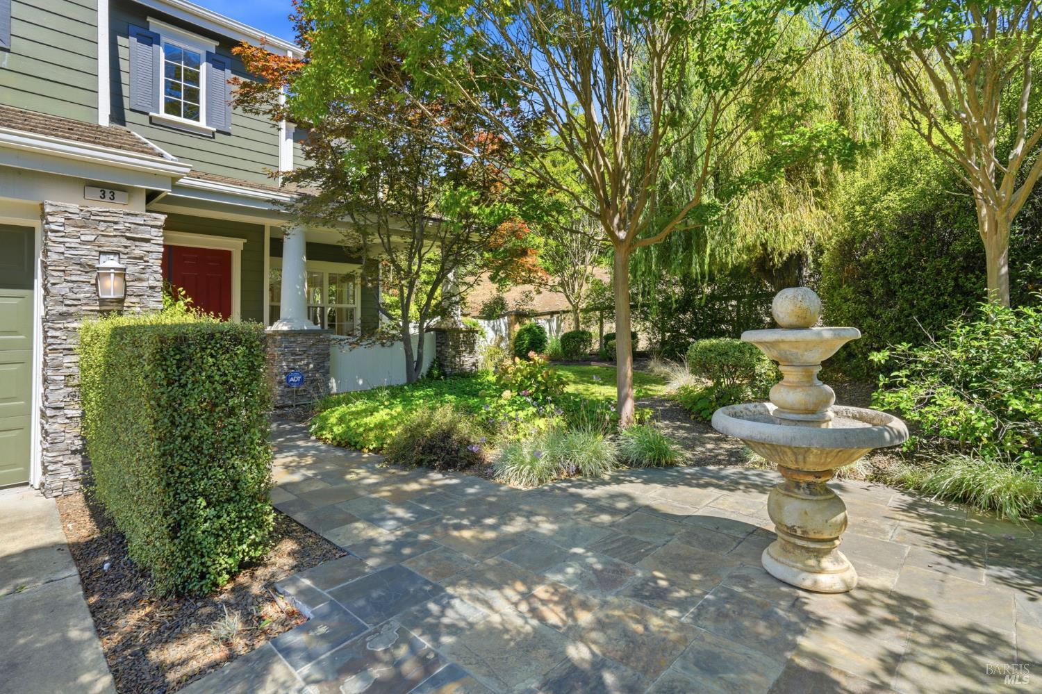 33 Pepper Creek Way photo 3