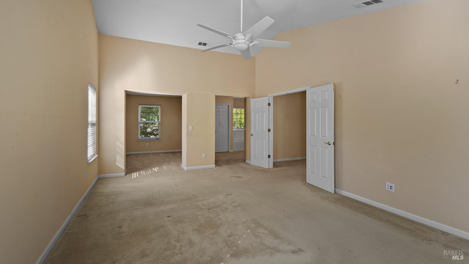 Photo 34