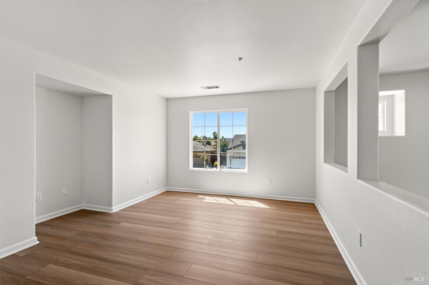 MLS #326065189 image #25