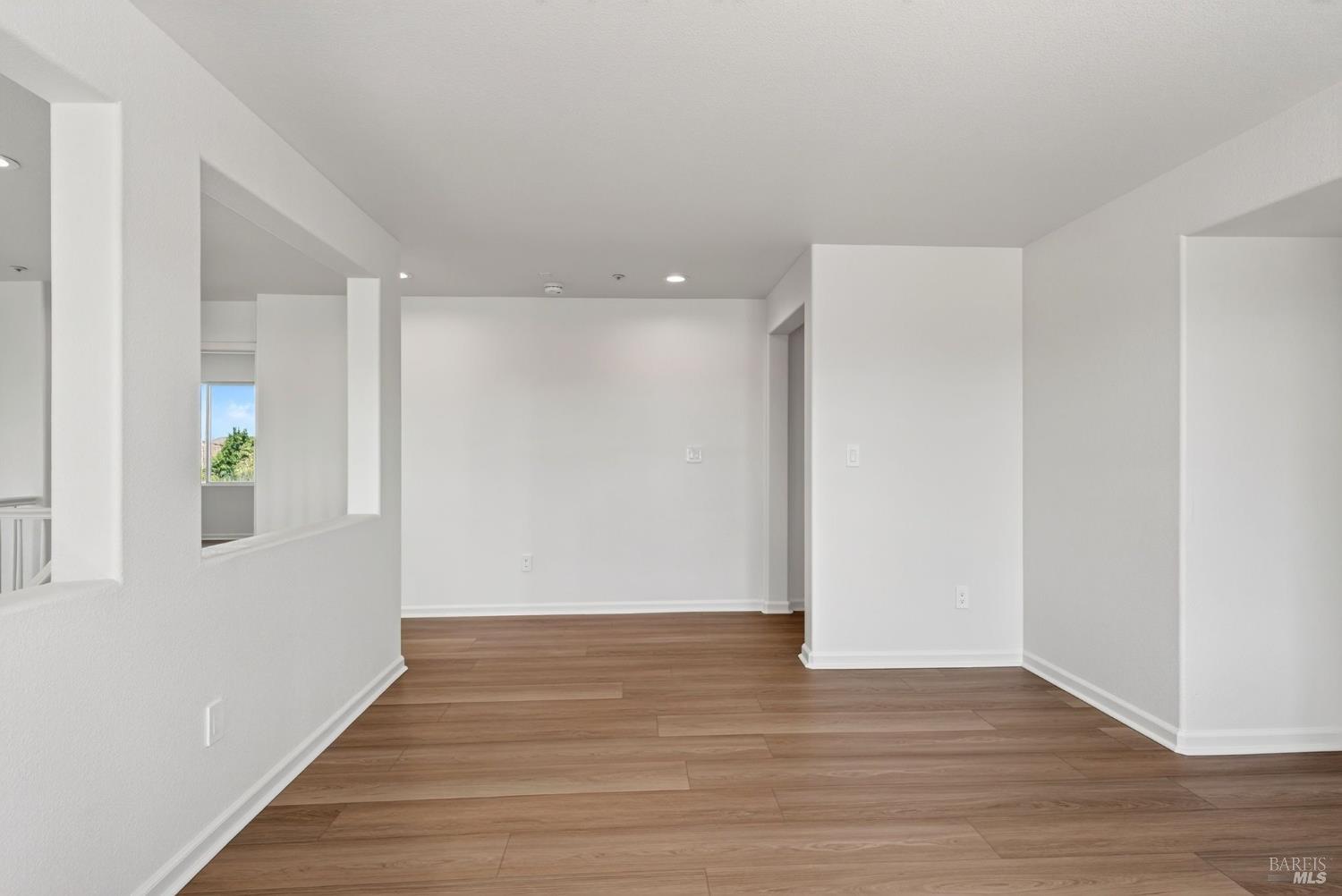 MLS #326065189 image #27