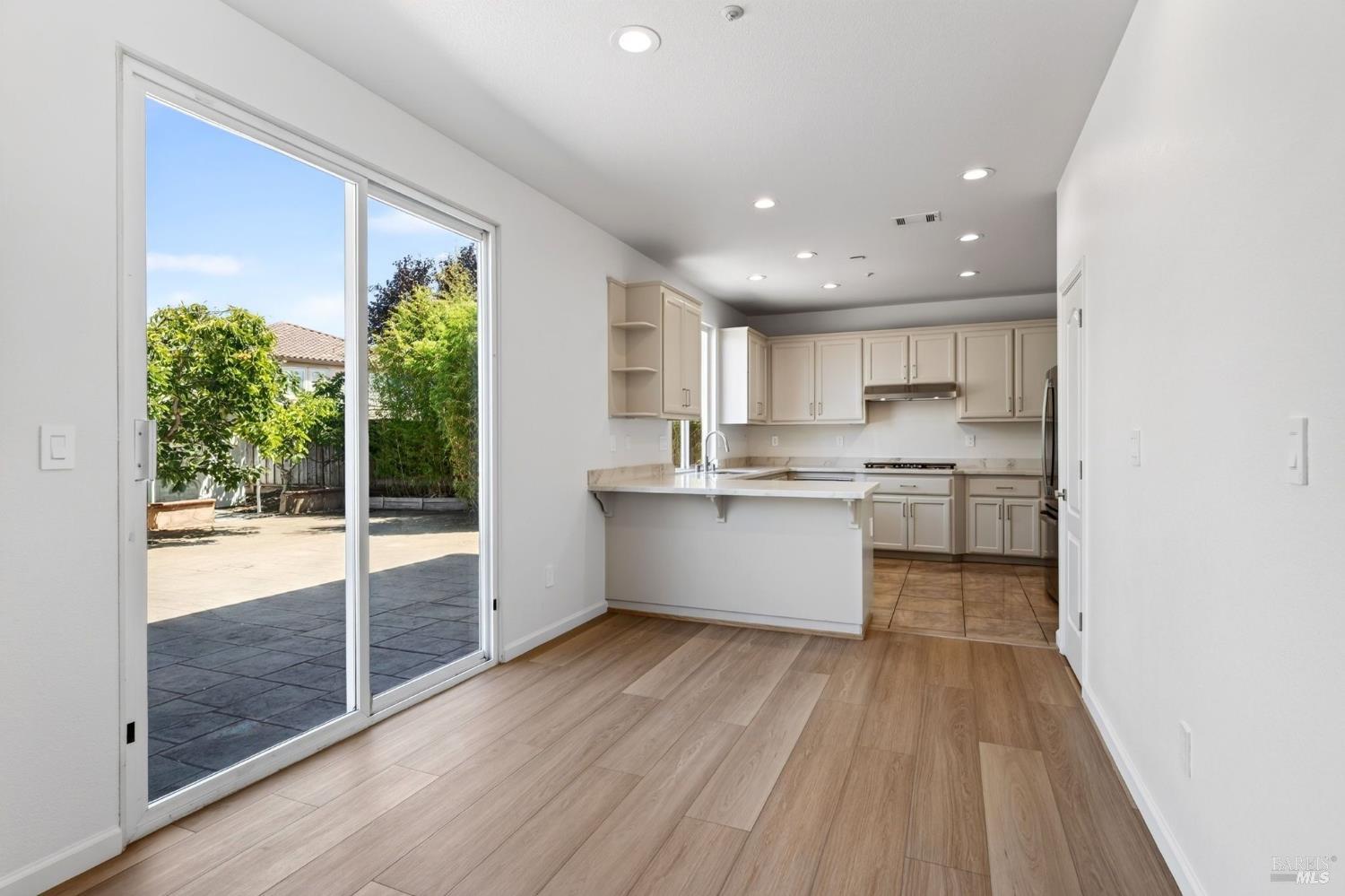 MLS #326065189 image #6