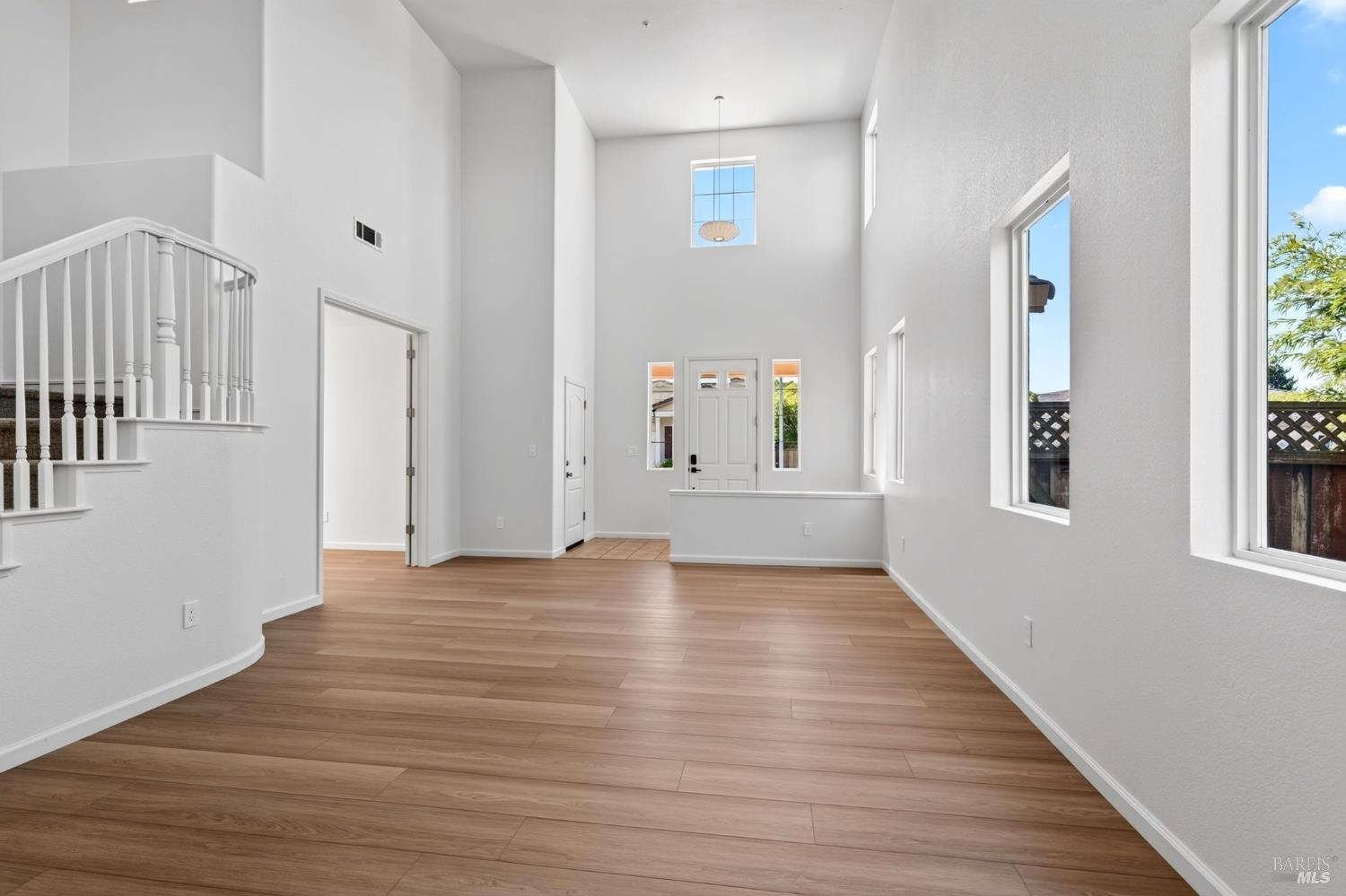 MLS #326065189 image #13