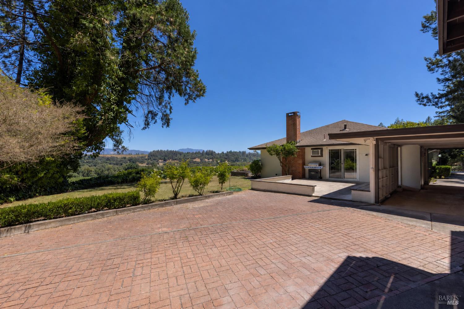 3025 W Dry Creek Road photo 2