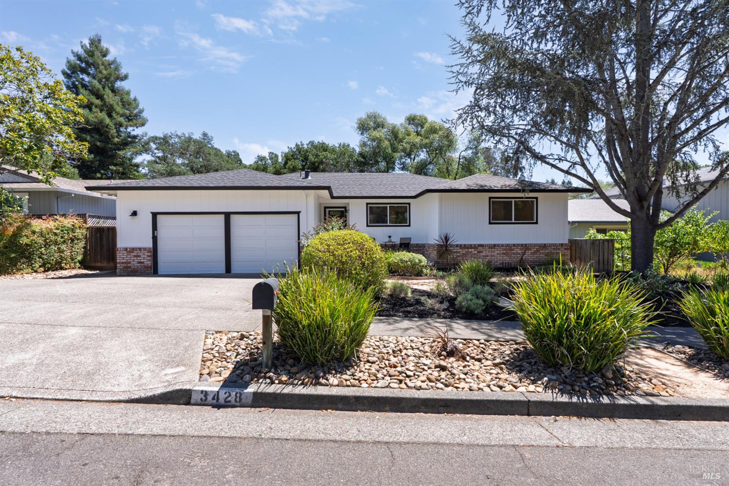 3428 Castlerock Court photo 2