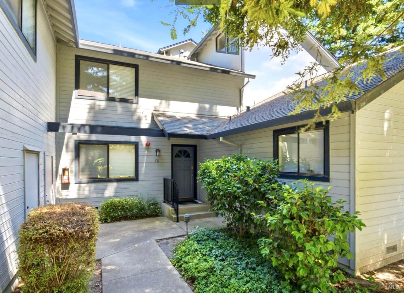 78 Village Parkway
