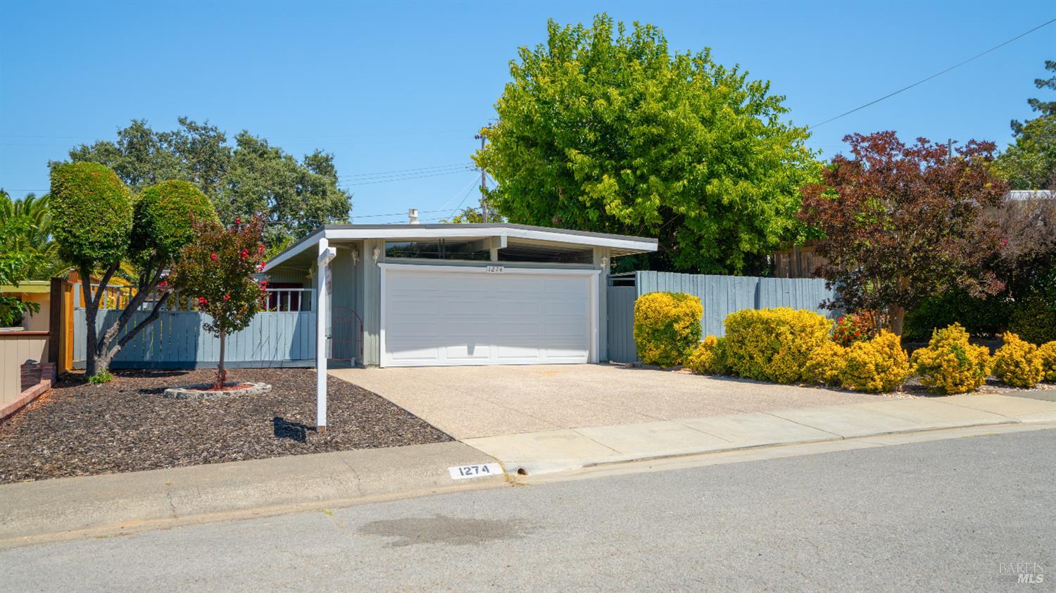 1274 Parkwood Drive