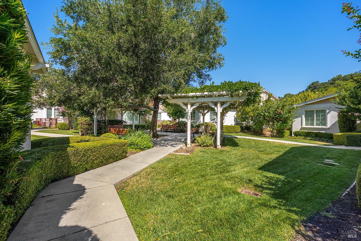 530 Entrada Drive #202