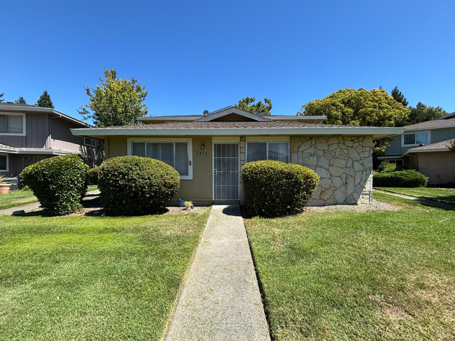 2472 Plata Court