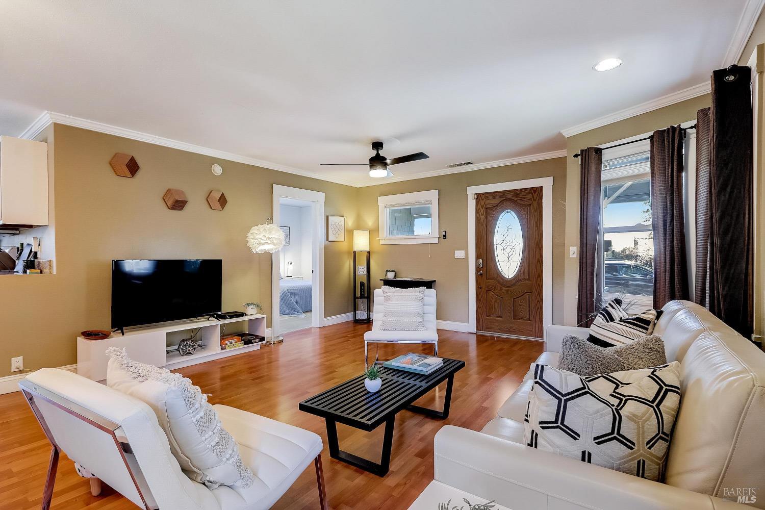 1343 B Street photo 3