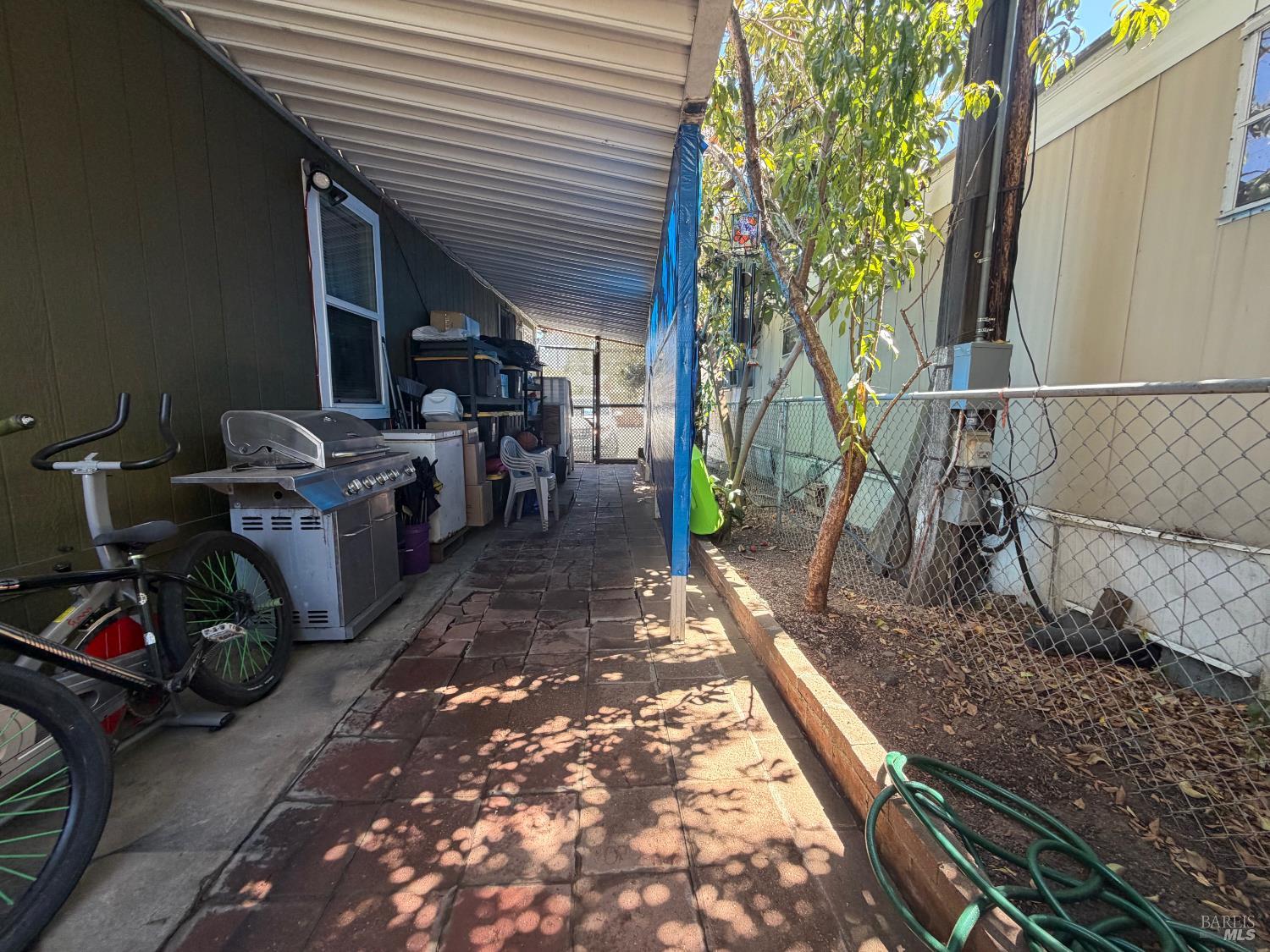 Photo 16